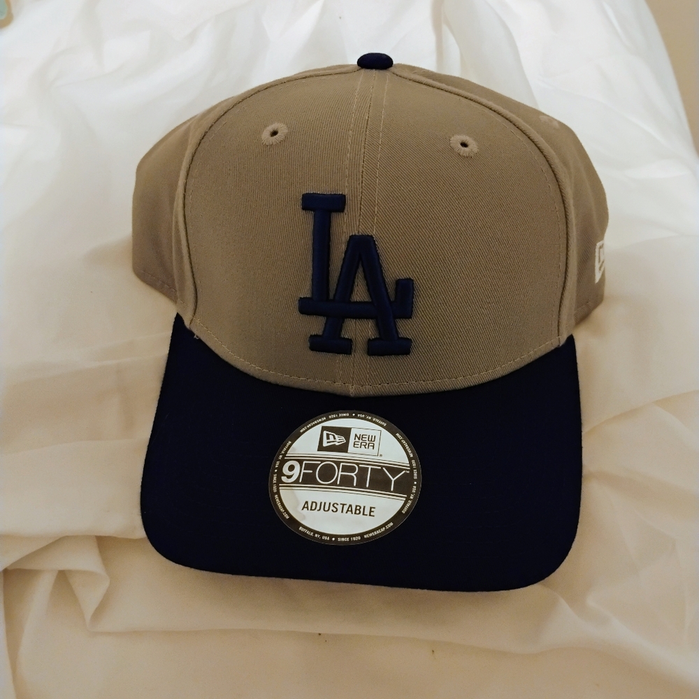 New Era Gray and Navy LA Cap